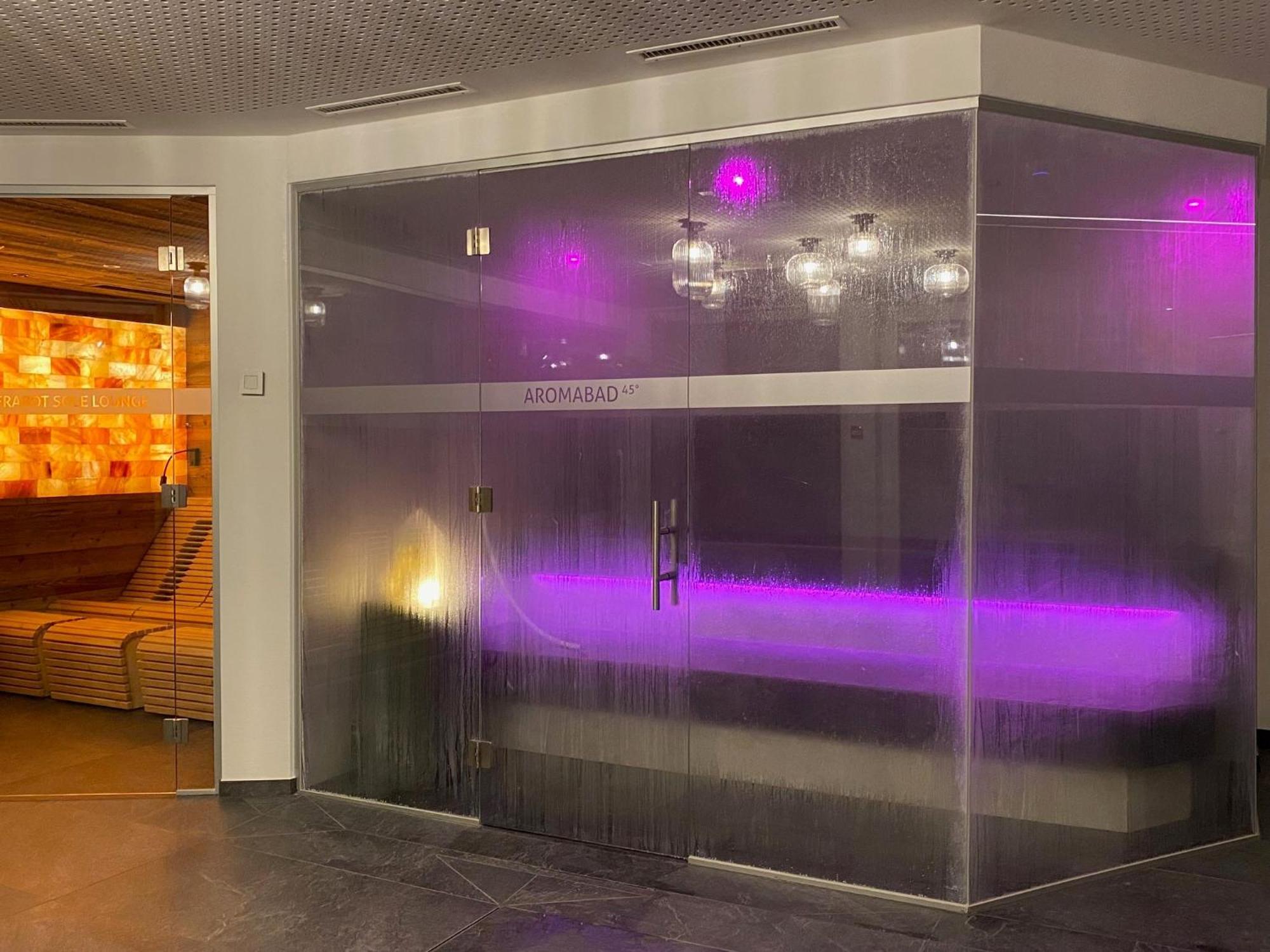 Hotel Helvetia Müstair Buitenkant foto